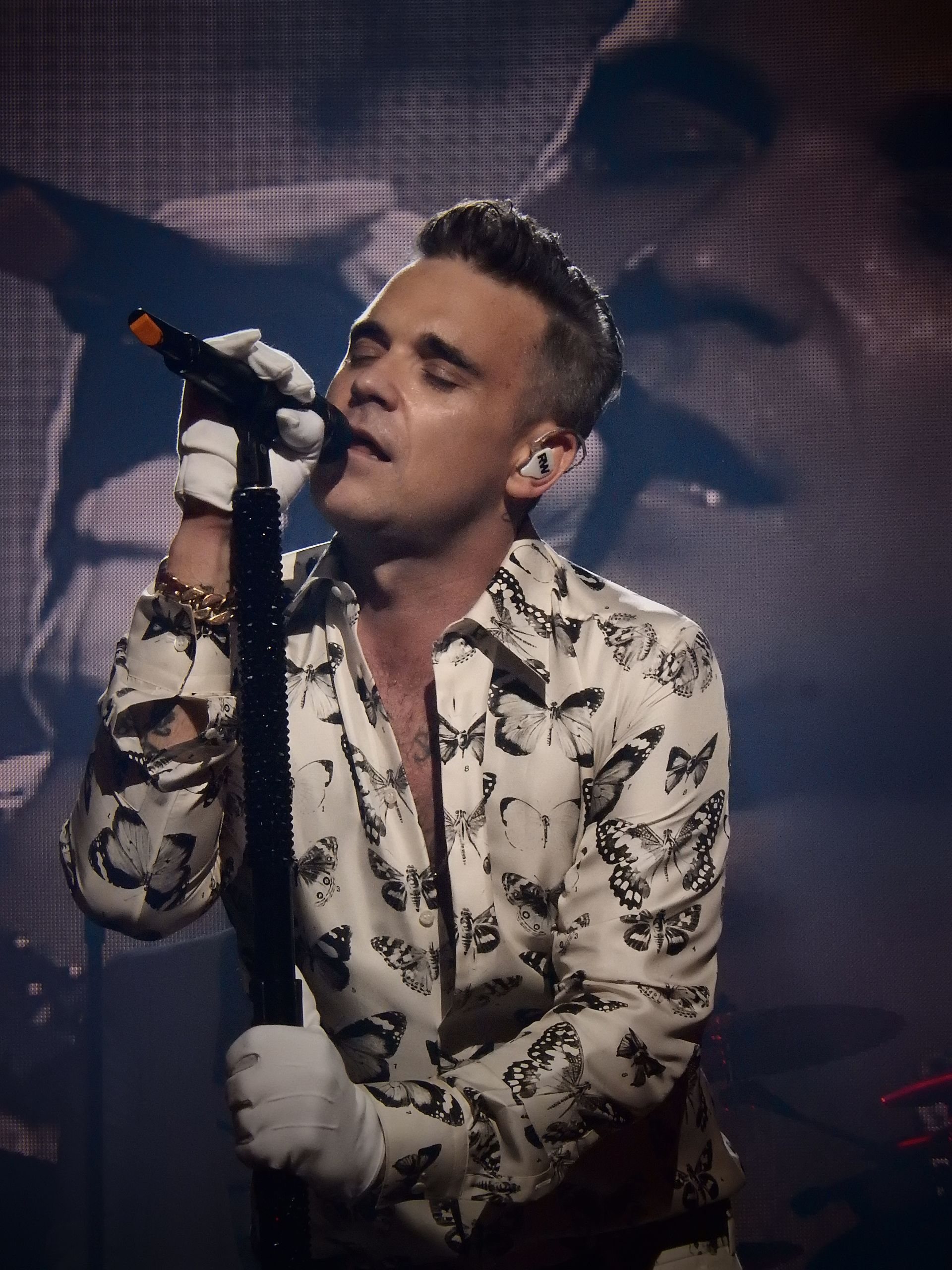 Robbie Williams, um dos viciados confessos no jogo